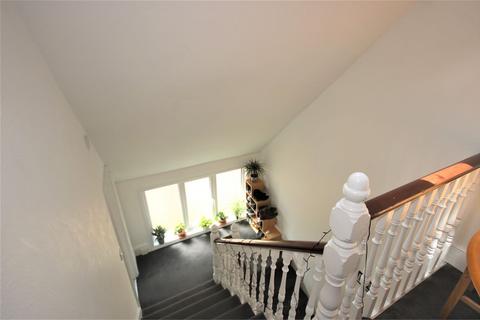 2 bedroom flat to rent, Grosvenor Lodge, 980 High Road, Whetstone, N20