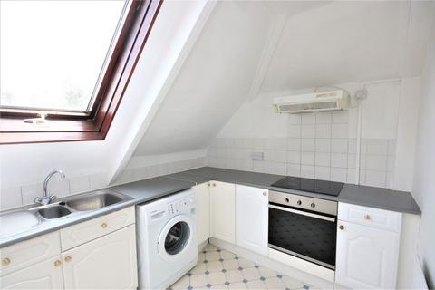 2 bedroom flat to rent, Grosvenor Lodge, 980 High Road, Whetstone, N20