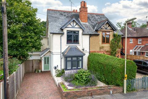 4 bedroom semi-detached house for sale, Coronation Road, Hampshire GU46