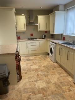 3 bedroom house share to rent, Shannon Road, Manchester M22