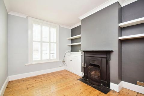 2 bedroom terraced house to rent, Middle Deal Road Deal CT14