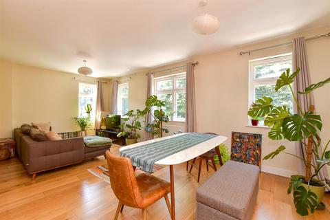 2 bedroom apartment for sale, Bell Street, Reigate, Surrey