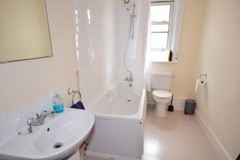 2 bedroom apartment to rent, St. Edwards Road Southsea PO5