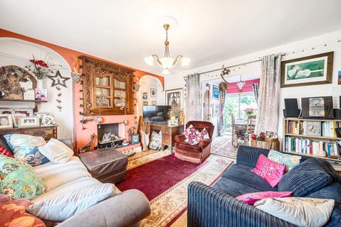 3 bedroom terraced house for sale, Pilley Crescent, Gloucestershire GL53