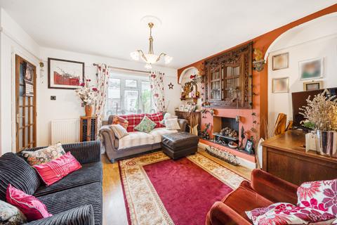 3 bedroom terraced house for sale, Pilley Crescent, Gloucestershire GL53