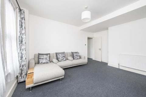 2 bedroom flat to rent, Stanstead Road, London, SE6