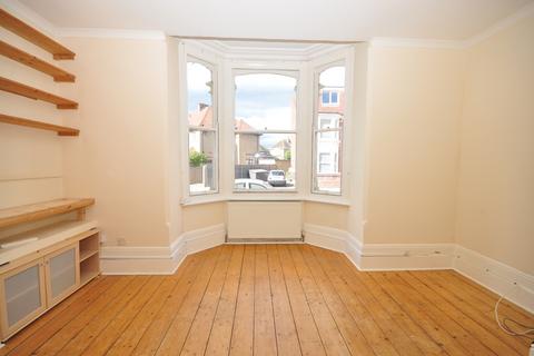 2 bedroom apartment to rent, Whitwell Road Southsea PO4