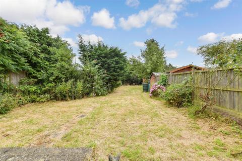 3 bedroom detached house for sale, Highcliffe Road, Wickford, Essex