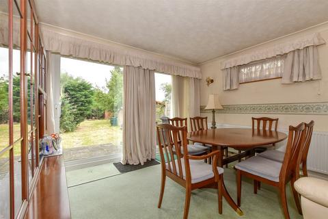 3 bedroom detached house for sale, Highcliffe Road, Wickford, Essex