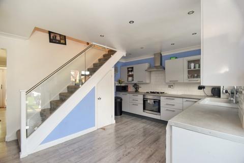 3 bedroom terraced house for sale, Mierscourt Road, Rainham, Gillingham, ME8