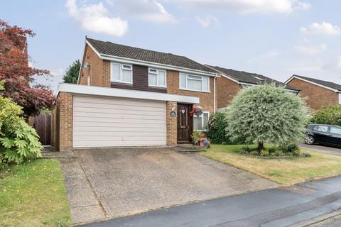 4 bedroom detached house for sale, Chichester Close, Witley, Godalming, Surrey, GU8
