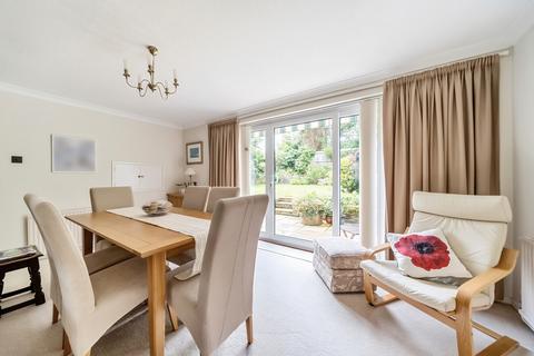 22 Chichester Close, Witley, Godalming, GU8 5PA