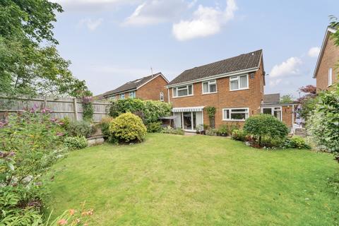 22 Chichester Close, Witley, Godalming, GU8 5PA