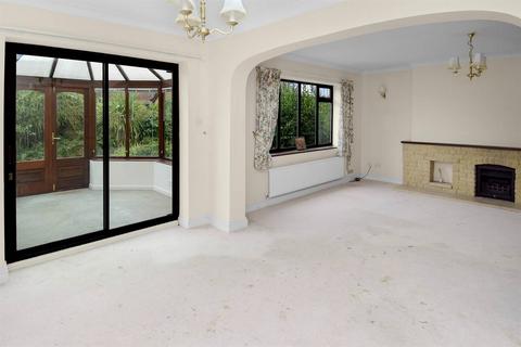 32 The Ridings, Chestfield, Whitstable, CT5 3QE