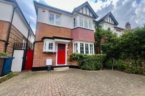 undefined, Meadow Road, Pinner HA5