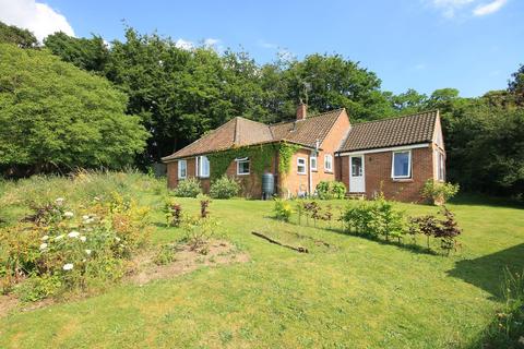 4 bedroom detached bungalow for sale, Oak Street, Fakenham NR21