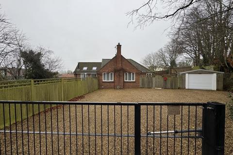 4 bedroom detached bungalow for sale, Oak Street, Fakenham NR21