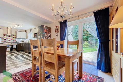 37 Jacks Key Drive, Darwen, BB3 2LG