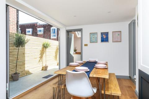 3 bedroom terraced house for sale, Culver Road, Winchester, SO23