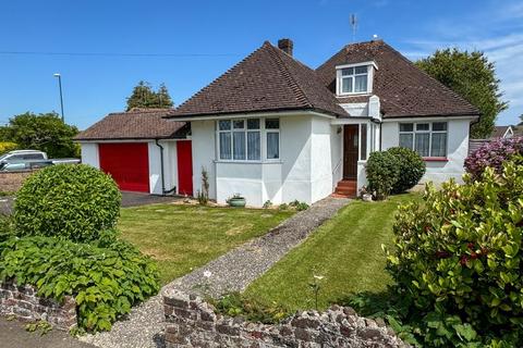 2 bedroom detached bungalow for sale, South Drive, Felpham