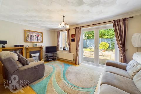 4 bedroom detached house for sale, John Drewry Close, Framingham Earl, Norwich