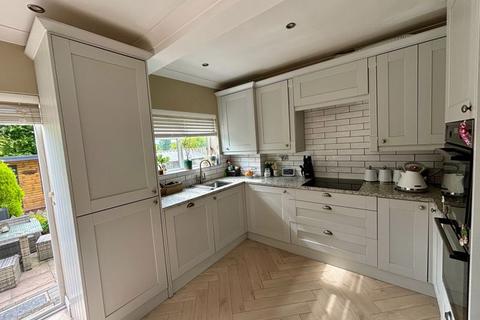 9 Calver Grove, Birmingham, B44 9BE