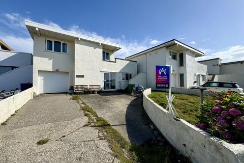 3 bedroom detached house for sale, Ravenspoint Estate, Treaddur Bay