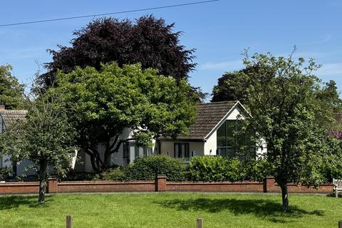 3 bedroom detached bungalow for sale, High Street, Somerby