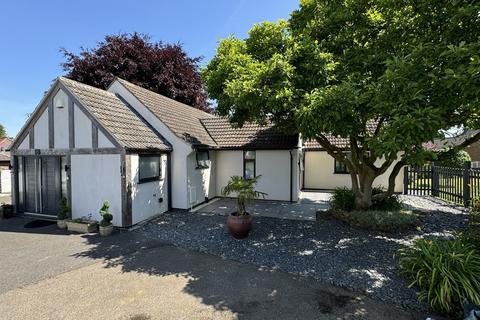 3 bedroom detached bungalow for sale, High Street, Somerby