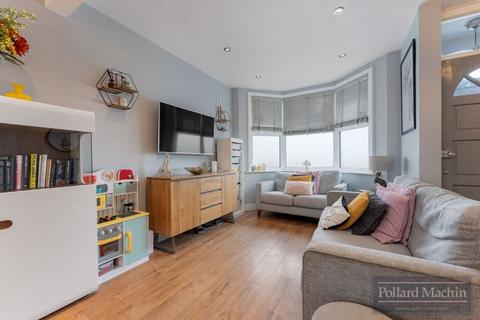 54 Sanderstead Road, South Croydon, CR2 0PA