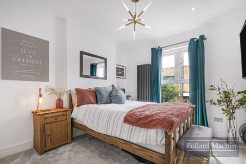 8 Haling Road, South Croydon, CR2 6HS