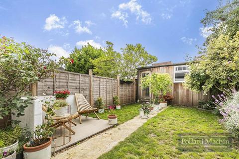 8 Haling Road, South Croydon, CR2 6HS