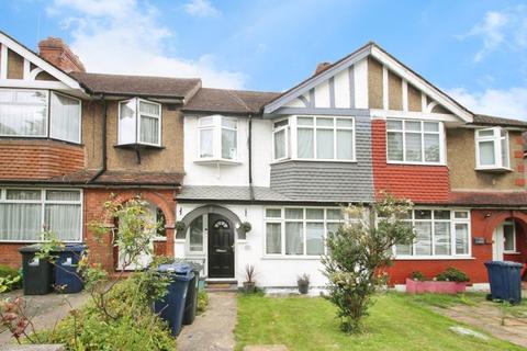 3 bedroom terraced house to rent, The Fairway, Northolt