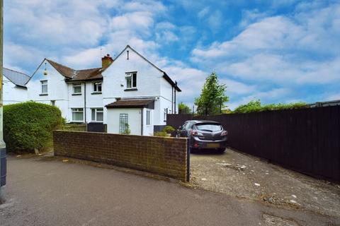 16 Balfour Road, Gloucester, GL1 5QJ