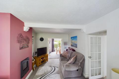 16 Balfour Road, Gloucester, GL1 5QJ