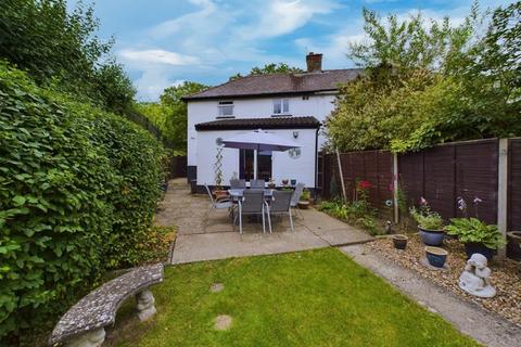 16 Balfour Road, Gloucester, GL1 5QJ