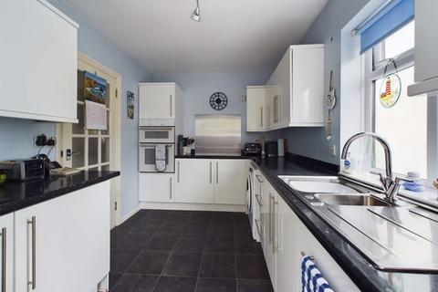 16 Balfour Road, Gloucester, GL1 5QJ