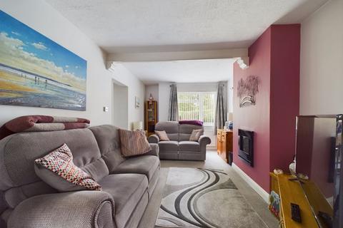 16 Balfour Road, Gloucester, GL1 5QJ