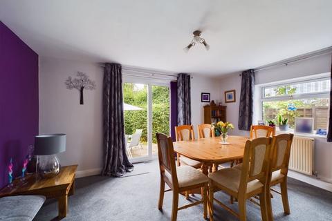 16 Balfour Road, Gloucester, GL1 5QJ