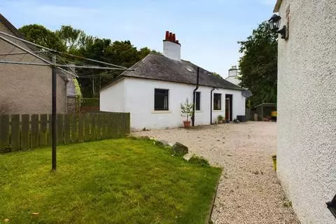 2 bedroom cottage for sale