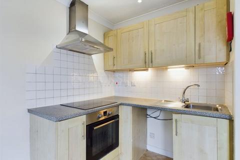27 Whiteadder Way, London, E14 9UR