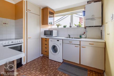 6 Eleanor Close, Tiptree, Colchester, CO5 0DP
