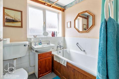 6 Eleanor Close, Tiptree, Colchester, CO5 0DP
