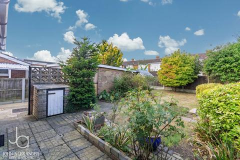 6 Eleanor Close, Tiptree, Colchester, CO5 0DP