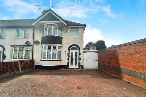 3 bedroom semi-detached house to rent, Whitgreave Street, B70