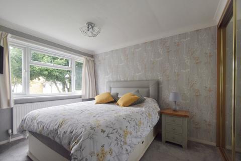3 bedroom end of terrace house for sale, Thorpe Walk, Parkwood, Rainham, Gillingham, ME8