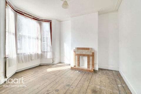 25 Poplars Road, London, E17 9AT