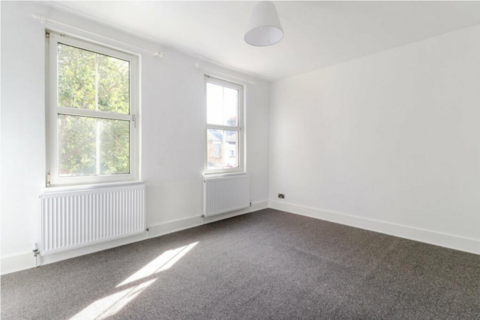 3 bedroom terraced house to rent, Clive Road, Enfield, EN1