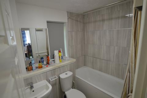 1 bedroom apartment to rent, Orchard Grove, London, SE20