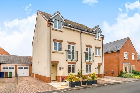 3 bedroom semi-detached house for sale, Webbs Way, Tewkesbury, Gloucestershire